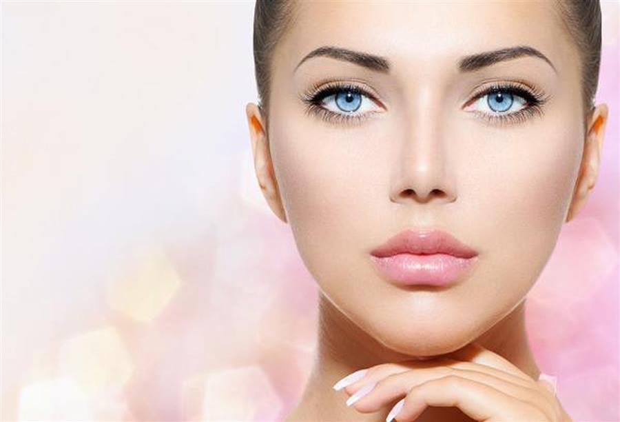 إشراقة تدوم من الداخل: اكتشفي سر مشروبات الجمال الحديثة